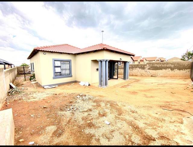 3 BEDROOM PROPERTY TO RENT IN TOEKOMSRUS